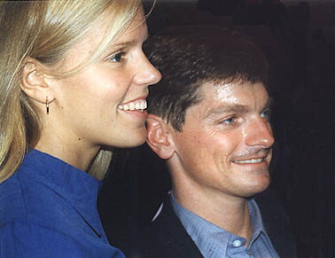 paulkate70833.jpg (22615 bytes)